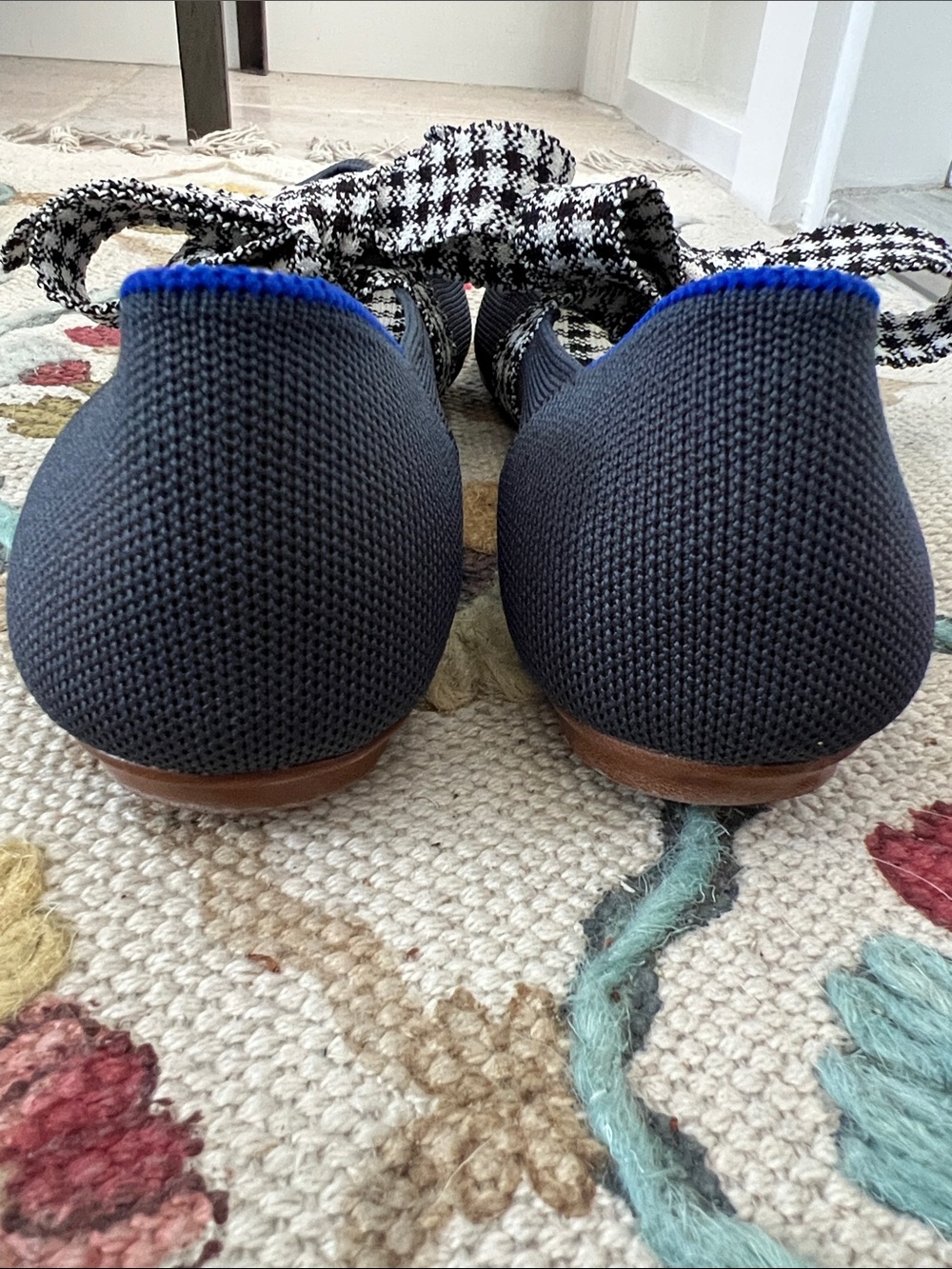 Rothy’s The Point Navy Knit Flats with Houndstooth Bow | Size 9 - Picture 4 of 8